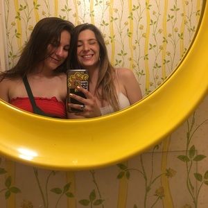 Meet your Posher, Evelyn